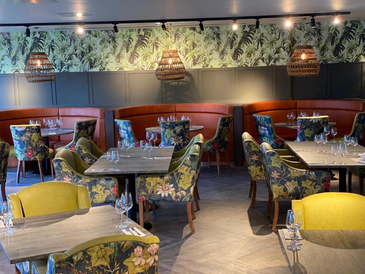 Wildes Inns Chesterfield Extérieur photo